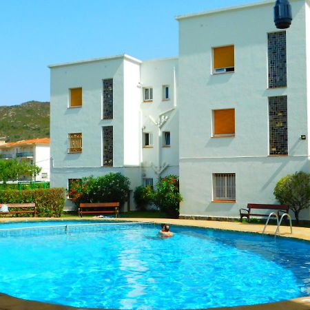 Apartamento Mas Oliva Roses Exterior foto