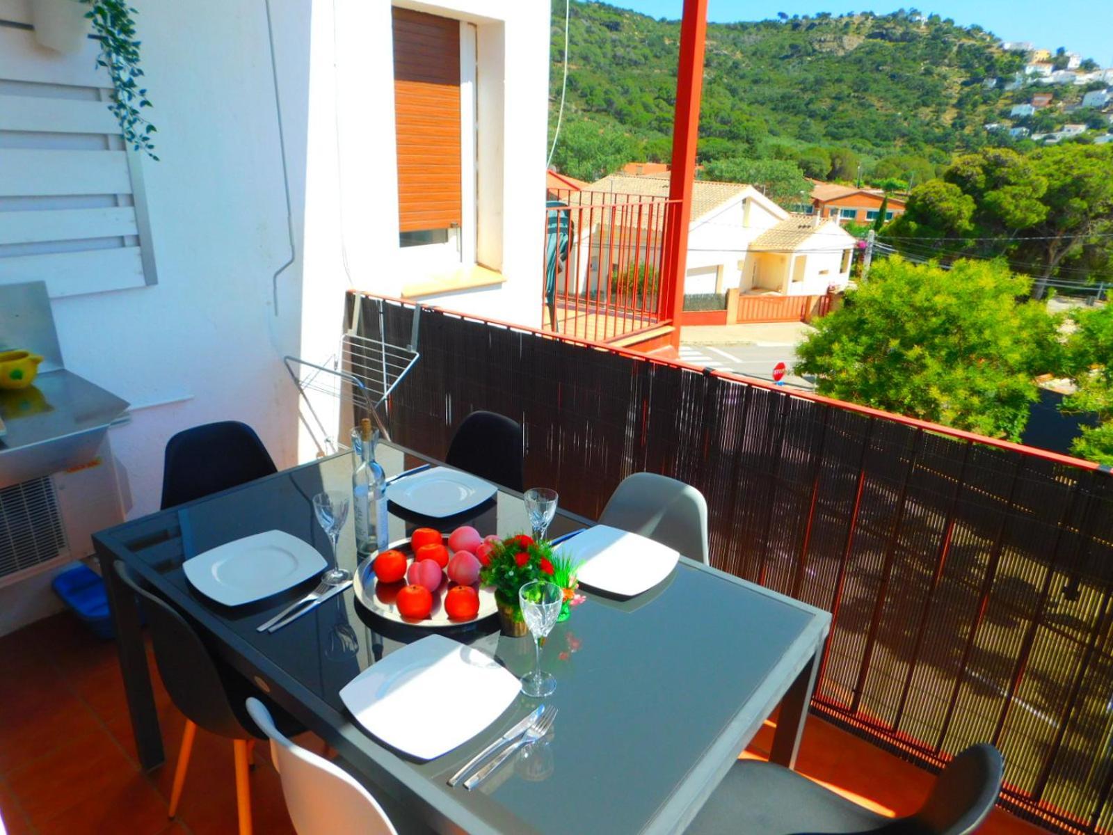 Apartamento Mas Oliva Roses Exterior foto