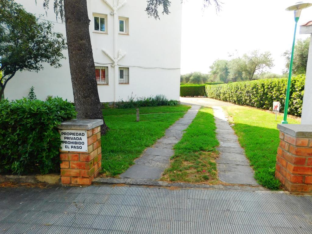 Apartamento Mas Oliva Roses Exterior foto